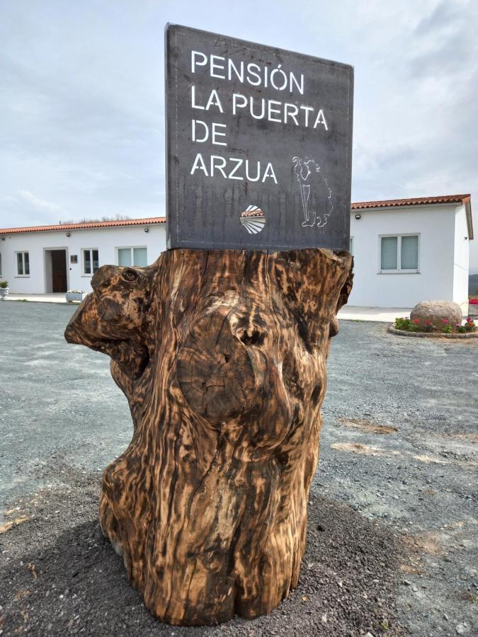Hotel La Puerta De Арсуа Экстерьер фото